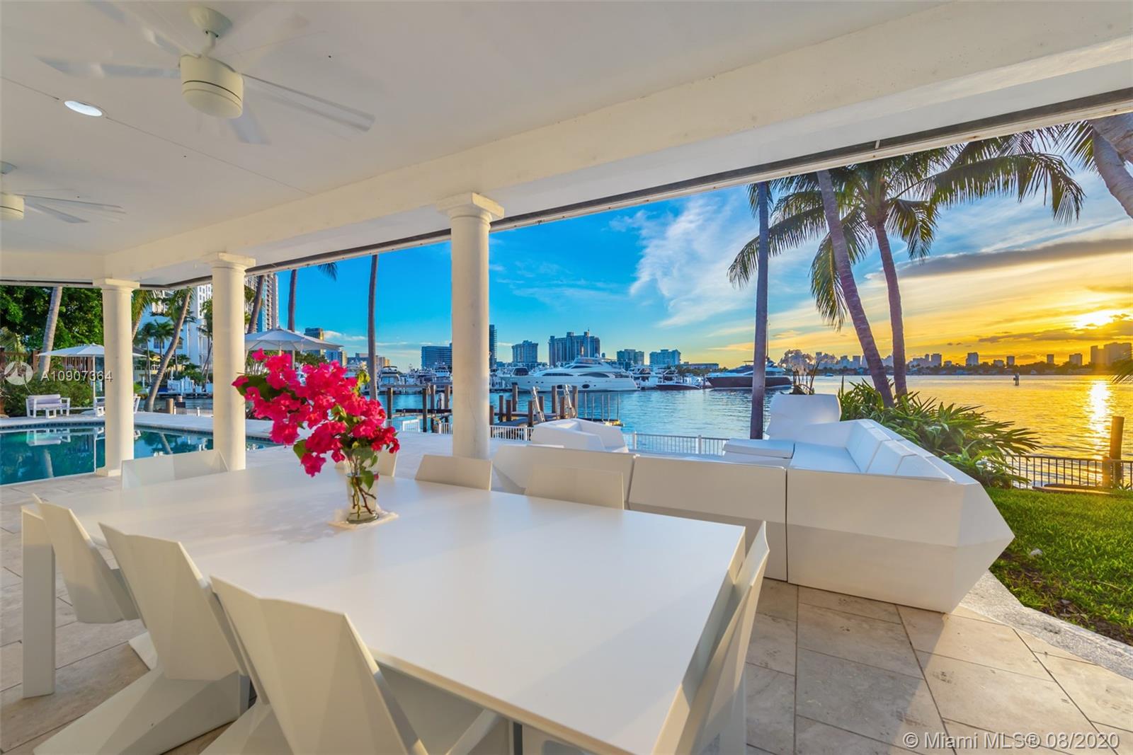 SUNSET ISLANDS-NO 4 - Residential