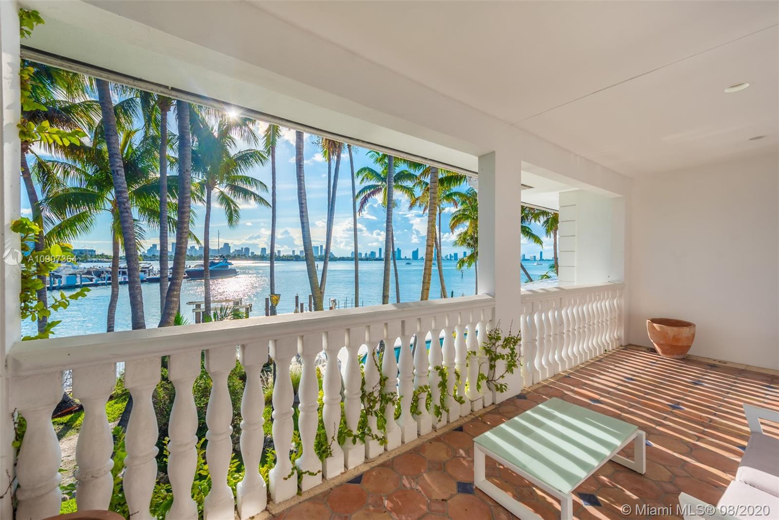 SUNSET ISLANDS-NO 4 - Residential