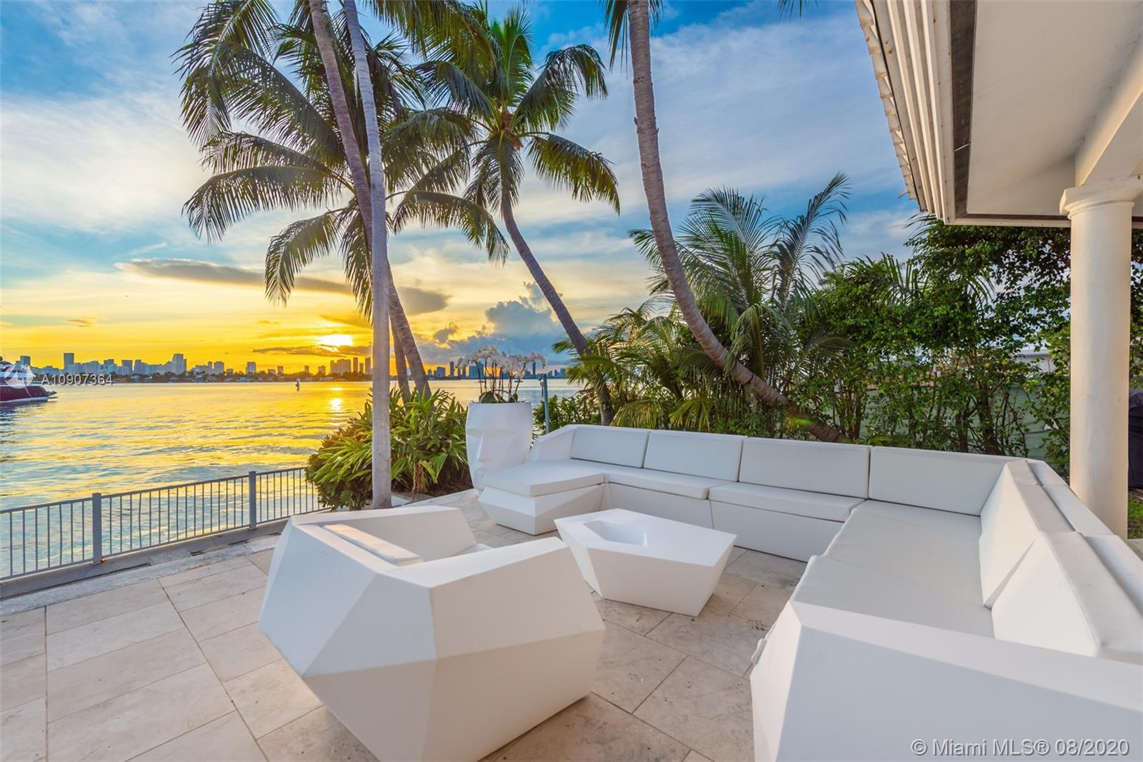 SUNSET ISLANDS-NO 4 - Residential