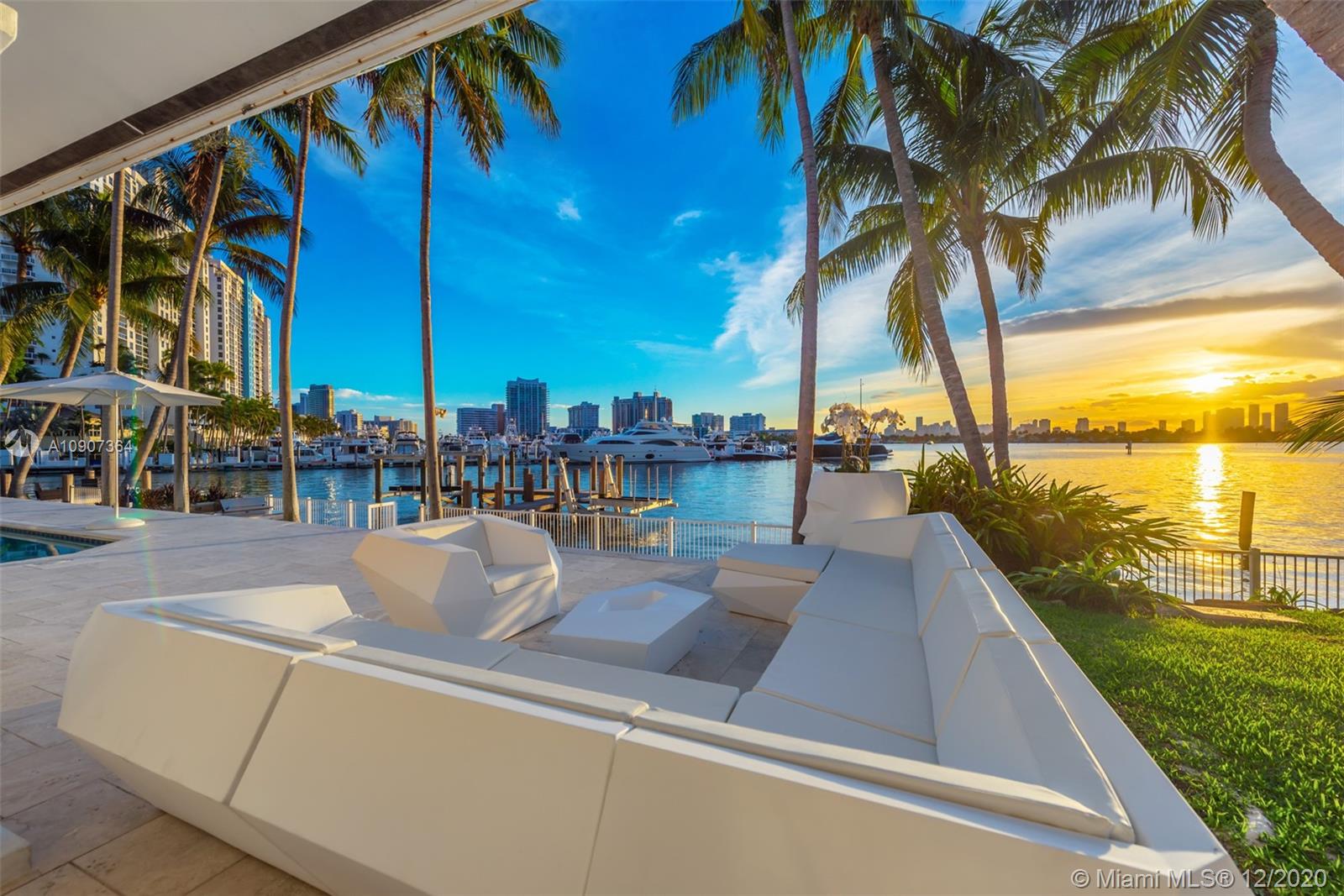 SUNSET ISLANDS-NO 4 - Residential