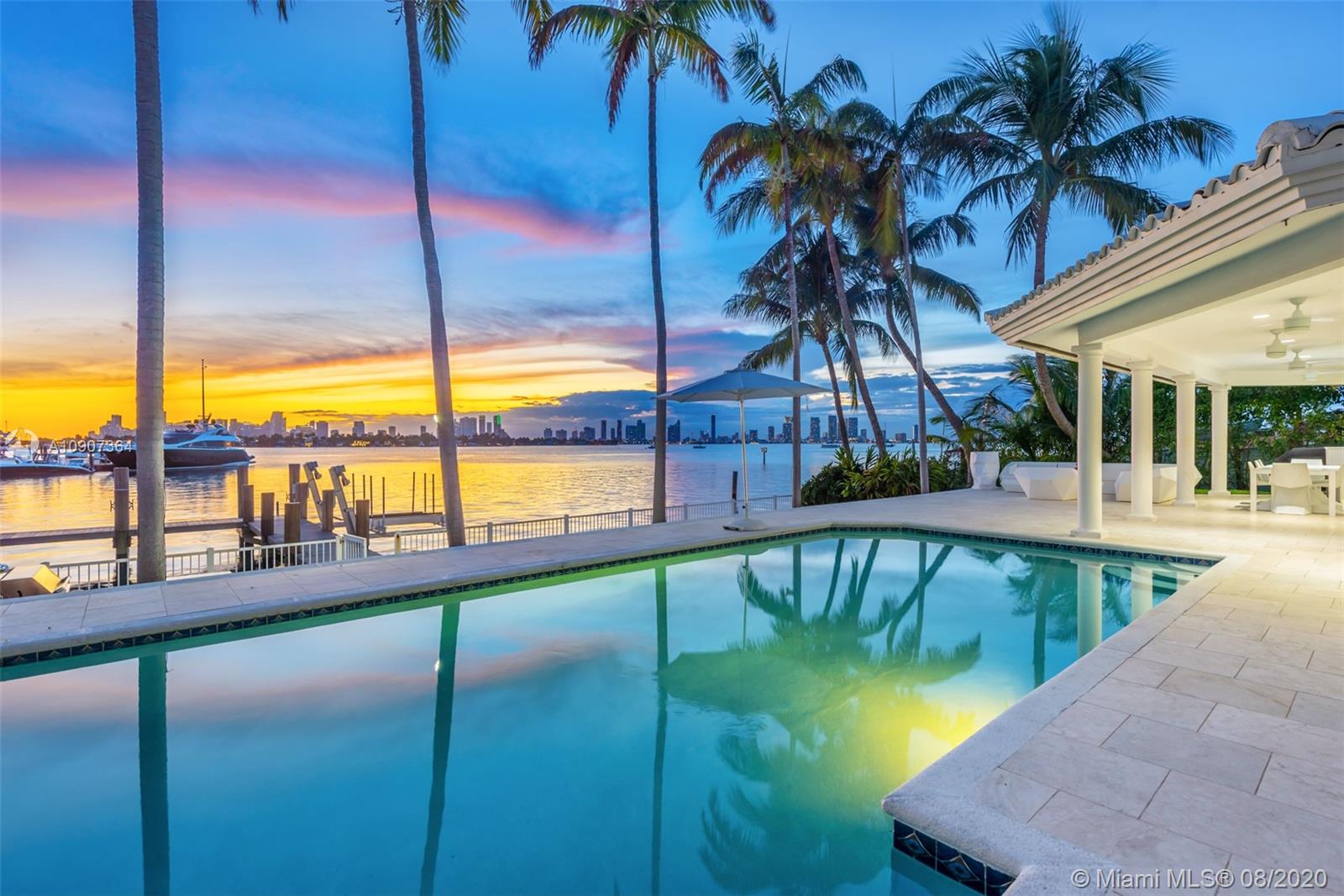 SUNSET ISLANDS-NO 4 - Residential