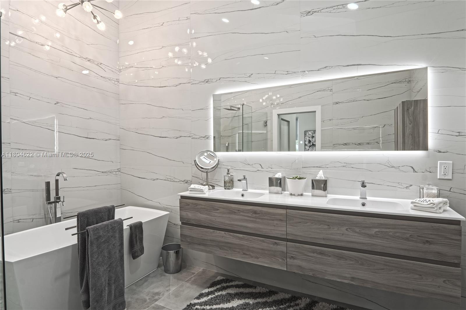 BANYANS OF ARVIDA COUNTRY - Residential