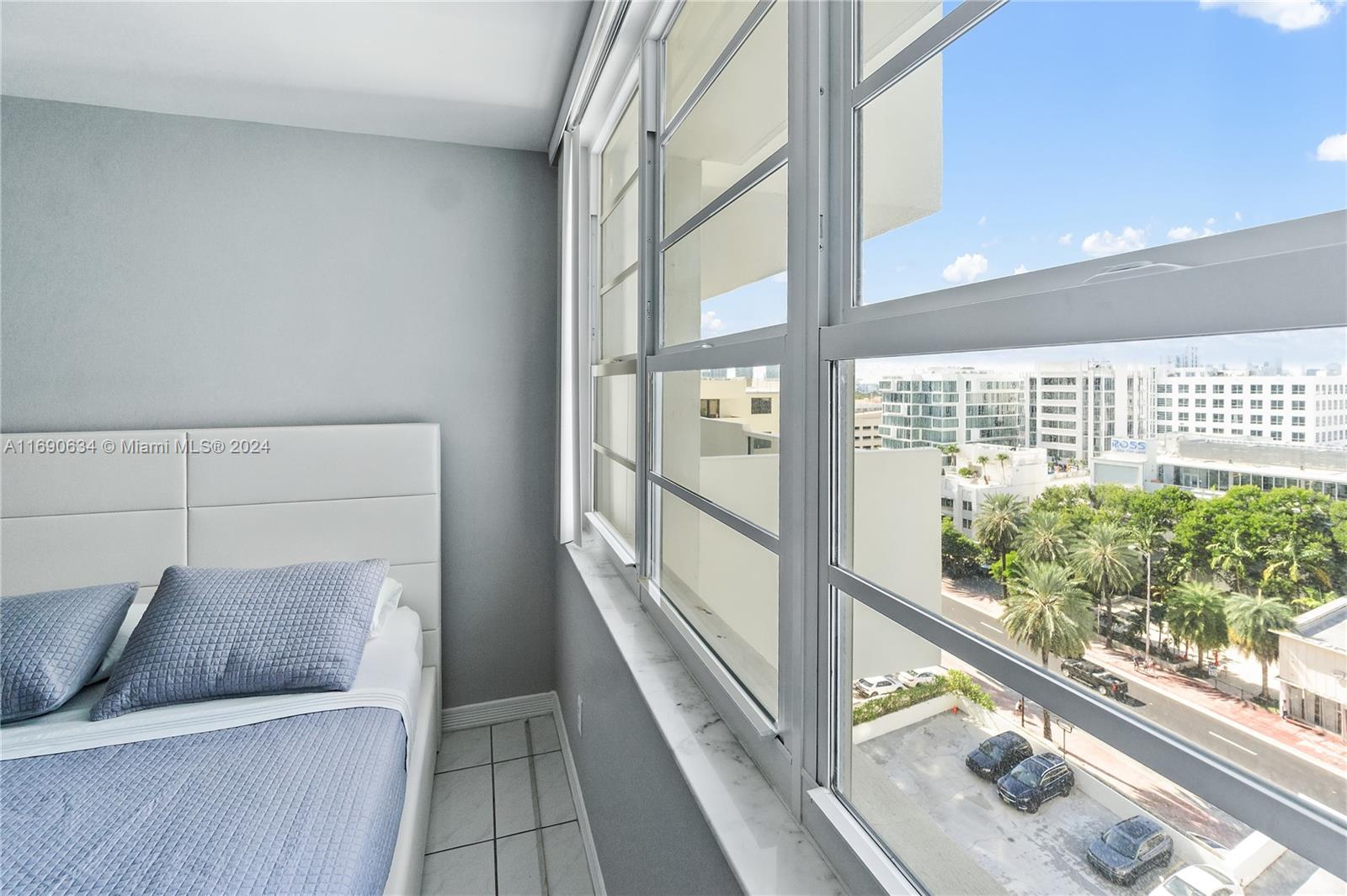 THE DECOPLAGE CONDO - Residential Lease