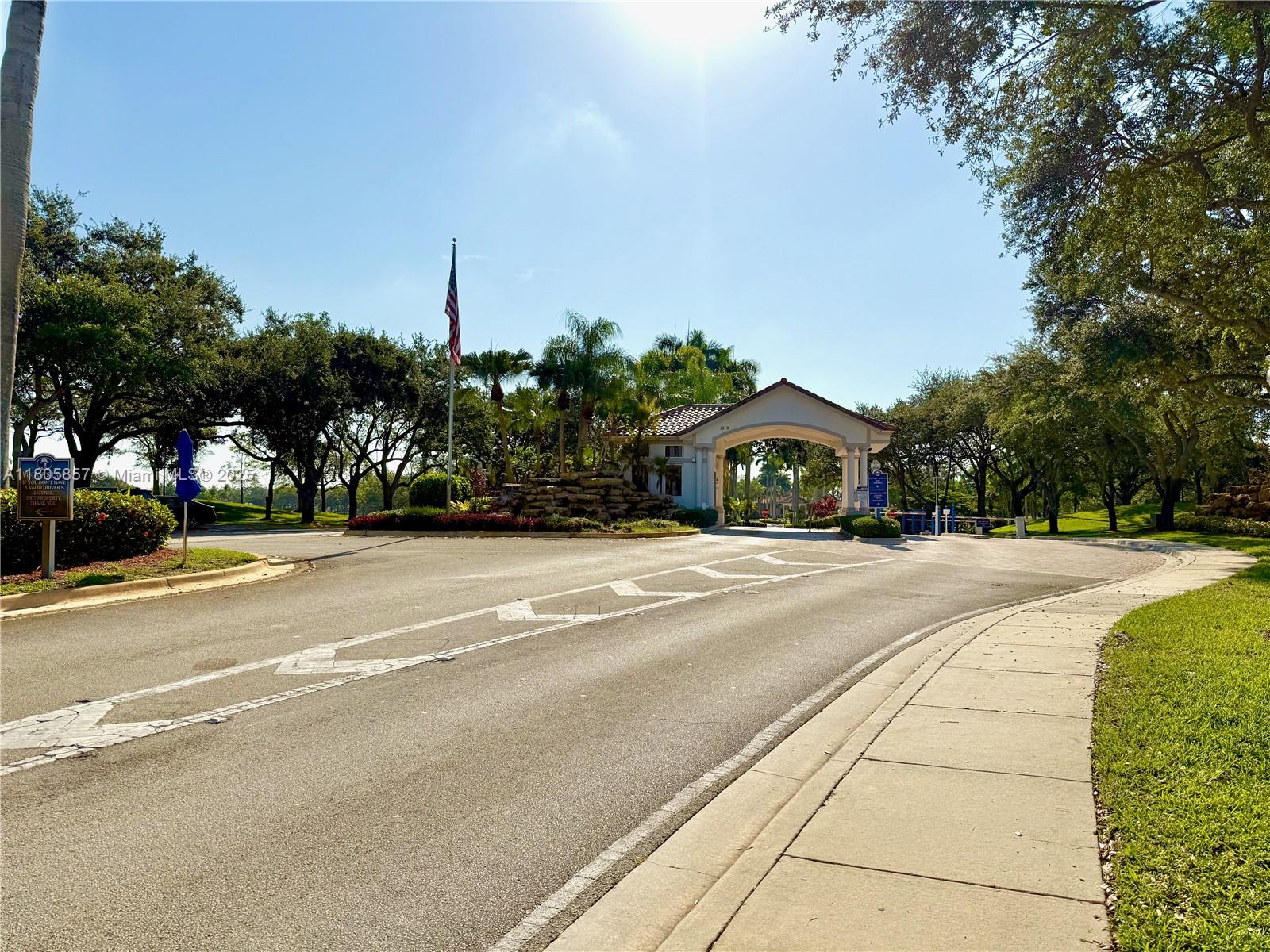 PEMBROKE ISLES V - Residential