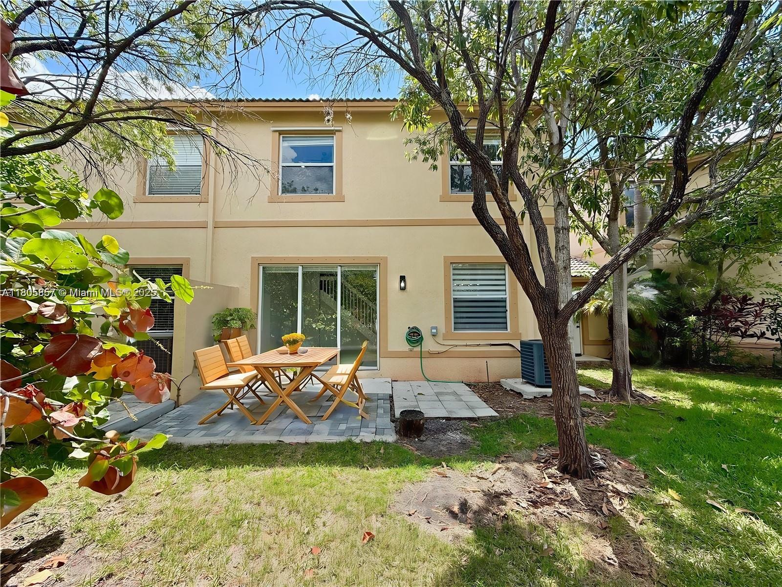 PEMBROKE ISLES V - Residential
