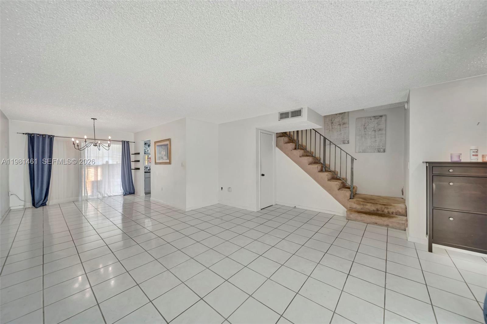 KENDALE LAKES TOWNHOUSE C - Residential