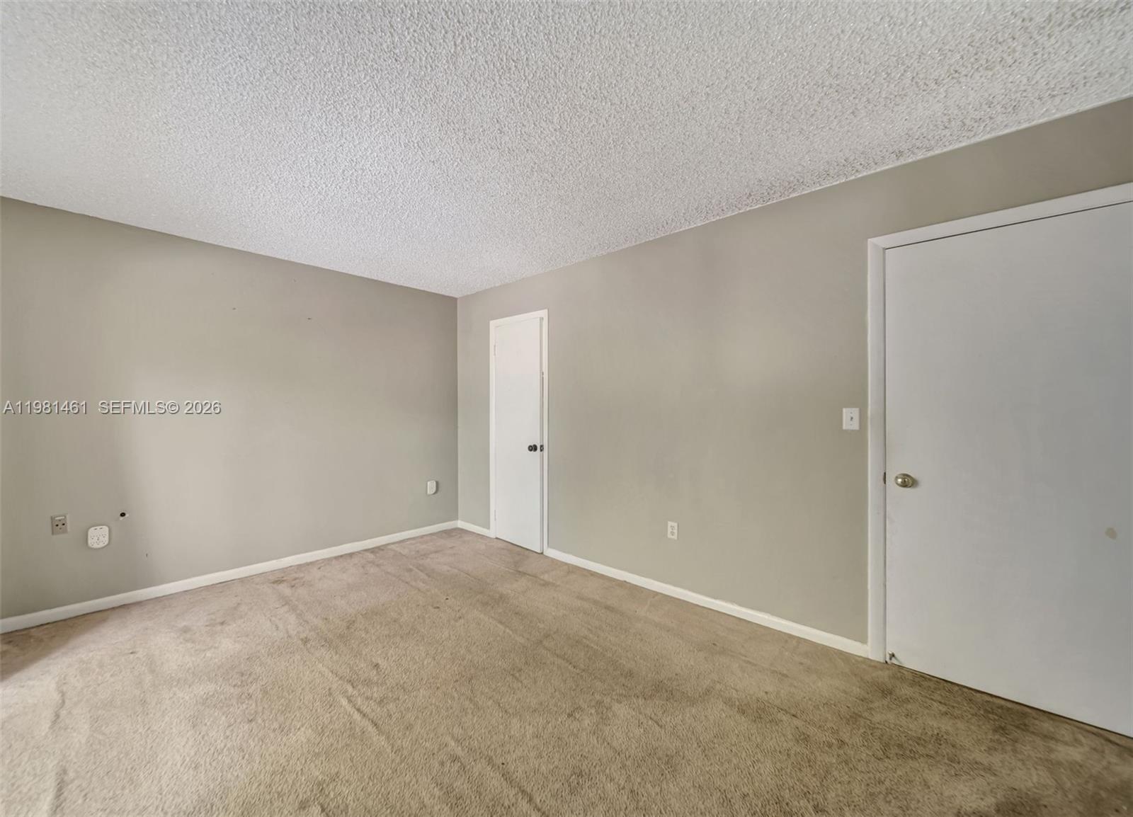 KENDALE LAKES TOWNHOUSE C - Residential