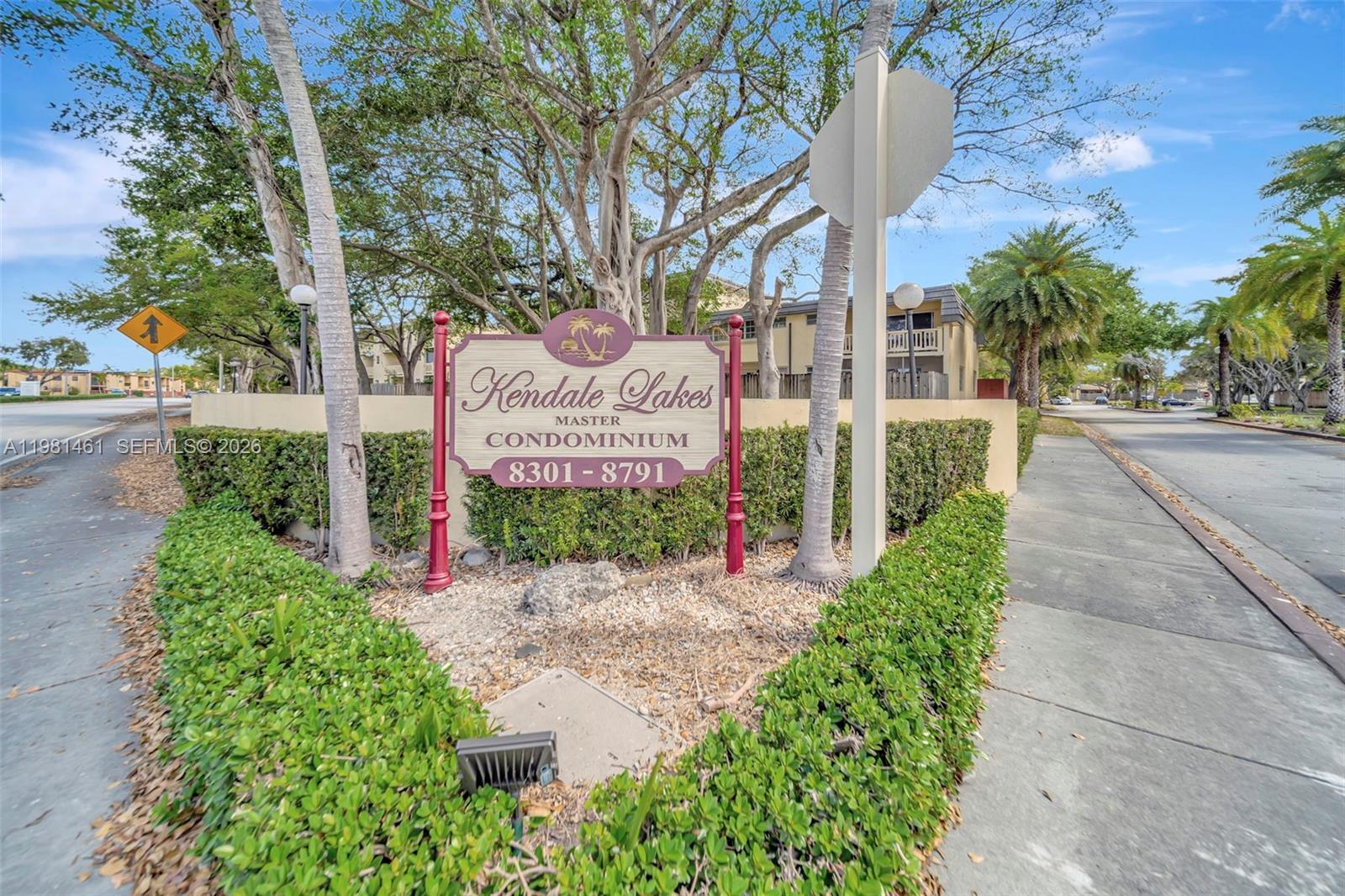 KENDALE LAKES TOWNHOUSE C - Residential