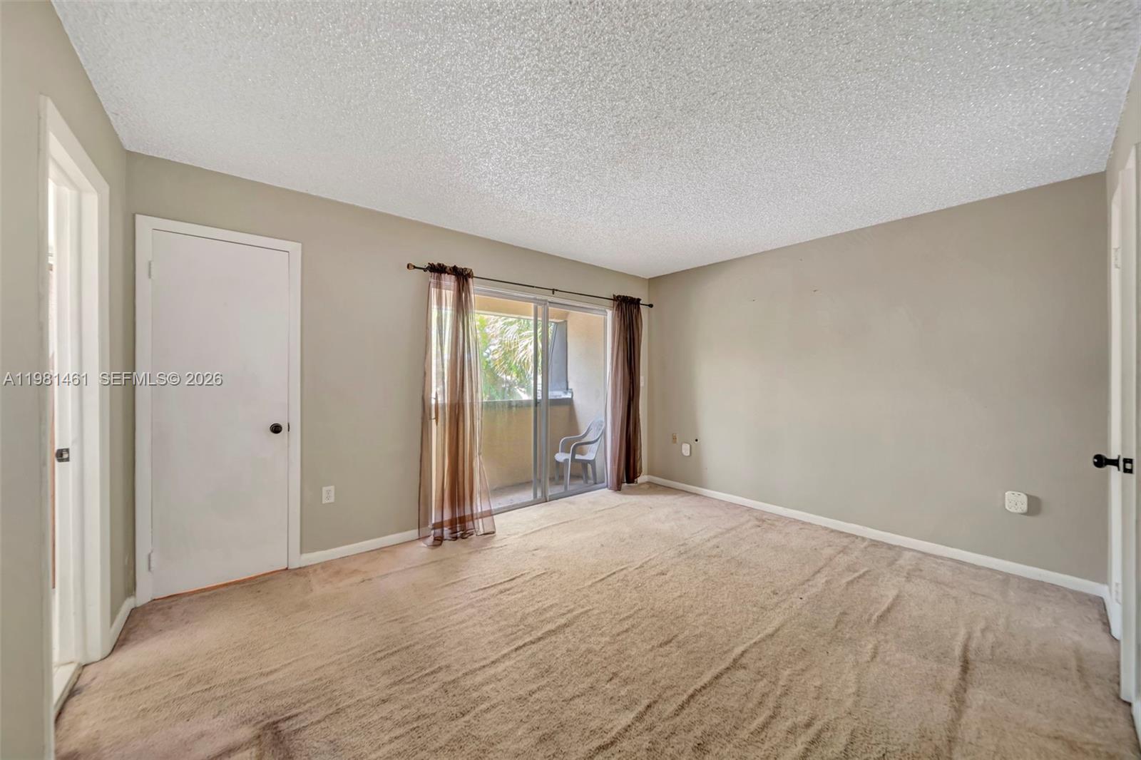 KENDALE LAKES TOWNHOUSE C - Residential