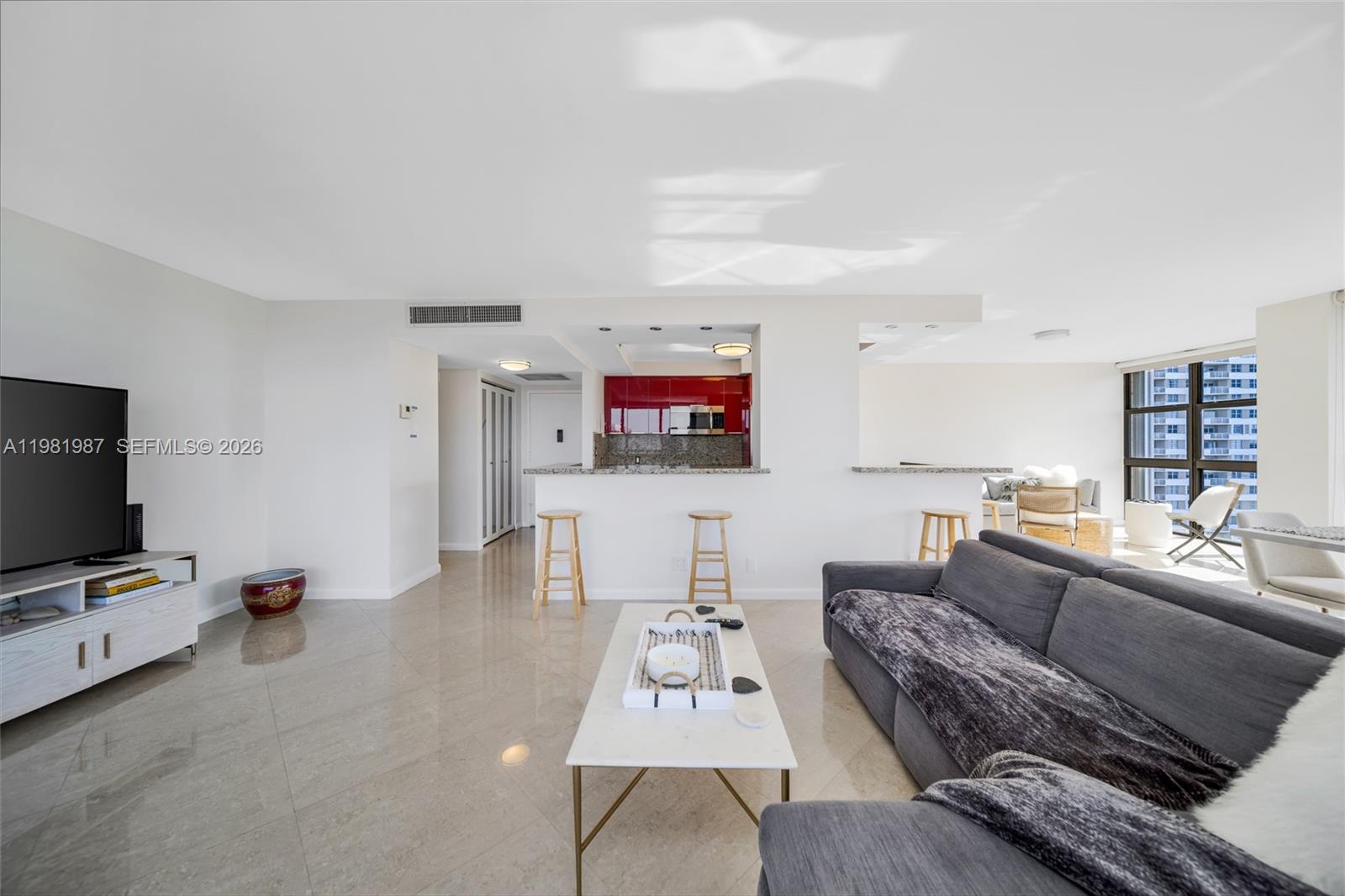 AVANT GARDE CONDO - Residential Lease