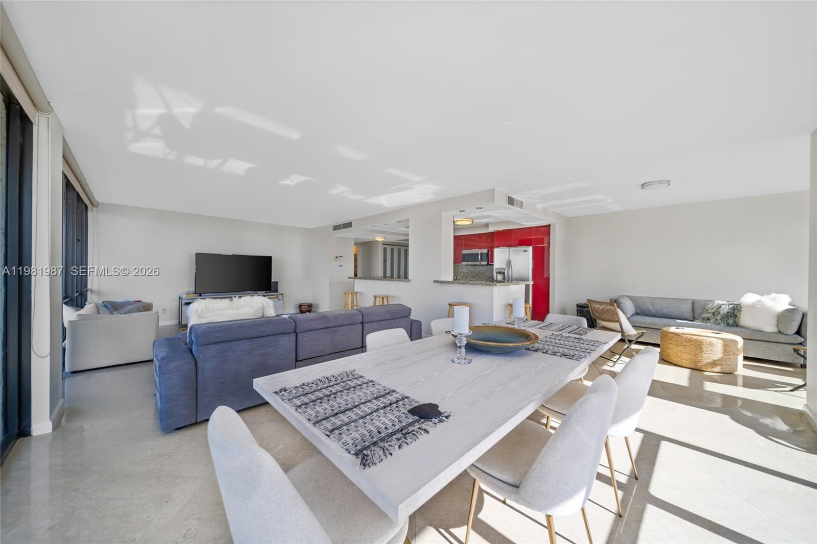 AVANT GARDE CONDO - Residential Lease