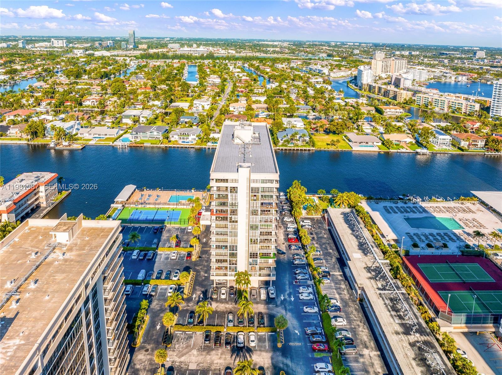 AVANT GARDE CONDO - Residential Lease