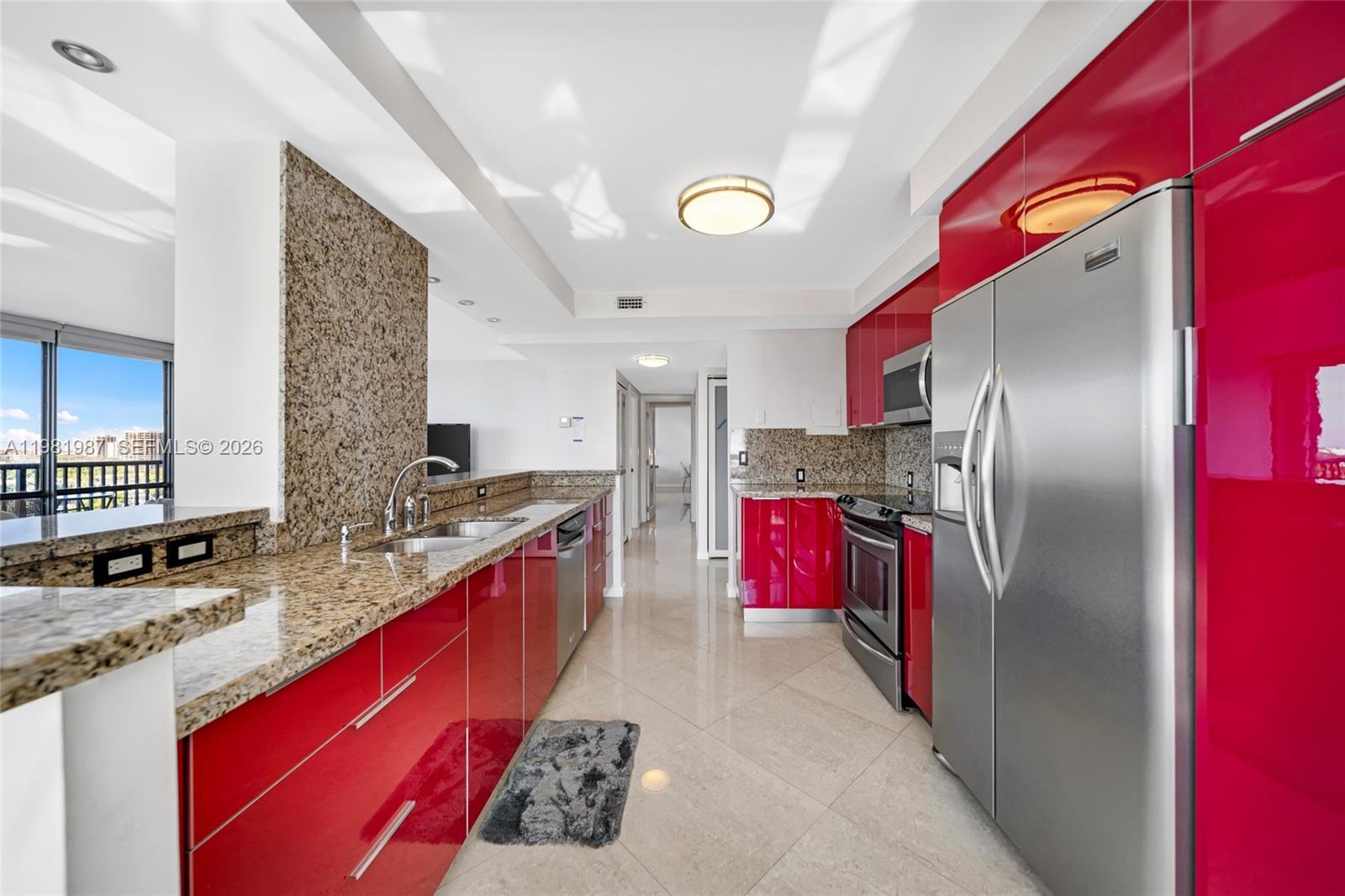 AVANT GARDE CONDO - Residential Lease