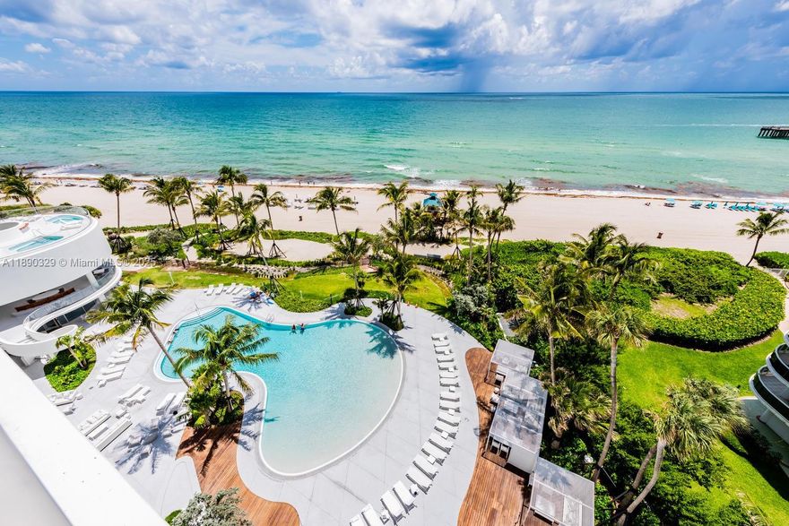 BREATHTAKING DIRECT OCEAN VIEW CORNER UNIT FOR RENT, BEST LINE OF THE BUILDING. THIS UNIT HAS
INCREDIBLE FLOW-THROUGH LAYOUT AND FEATURE 4 BEDROOMS, 5 FULL BATHROOMS, 1 HALF BATHROOM PLUS
DEN/LIBRARY. NATURAL SUNLIGHT WITH OCEAN AND SKYLINE VIEWS THROUGH THE FLOOR-TO-CEILING
WINDOWS AND DOORS. BALCONIES ON EACH ROOM. INTERIOR DESIGN FEATURING SNAIDEIRO EUROPEAN
KITCHEN, GAGGANEAU AND SUB-ZERO APPLIANCES, AND ITALIAN MARBLE FLOORING THROUGHOUT. WORLD
CLASS AMENITIES INCLUDE FULLY SERVICE SPA, SALON AND OUTDOOR WATER THERAPY TERRACE, RESTAURANT
AND BAR, FITNESS FACILITIES WITH SUNSET YOGA DECK, PILATES/SPIN STUDIOS, SPA/TUB, PRIVATE BEACH
PAVILLION, CHILDREN SENSORY ROOM, CLUBROOM, BEAUTIFUL HEATED POOL, BEACH SERVICE AND SO MUCH
MORE!