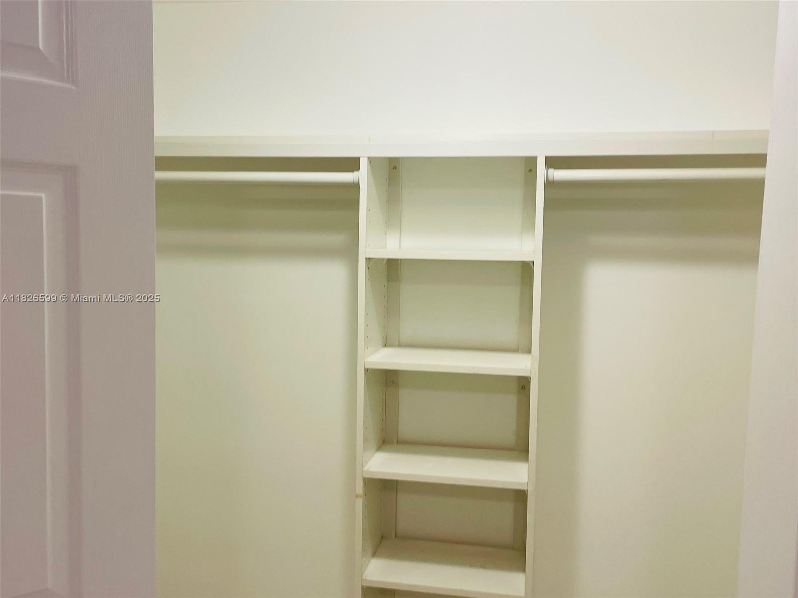 ELDORADO PLAZA WEST CONDO - Residential Lease