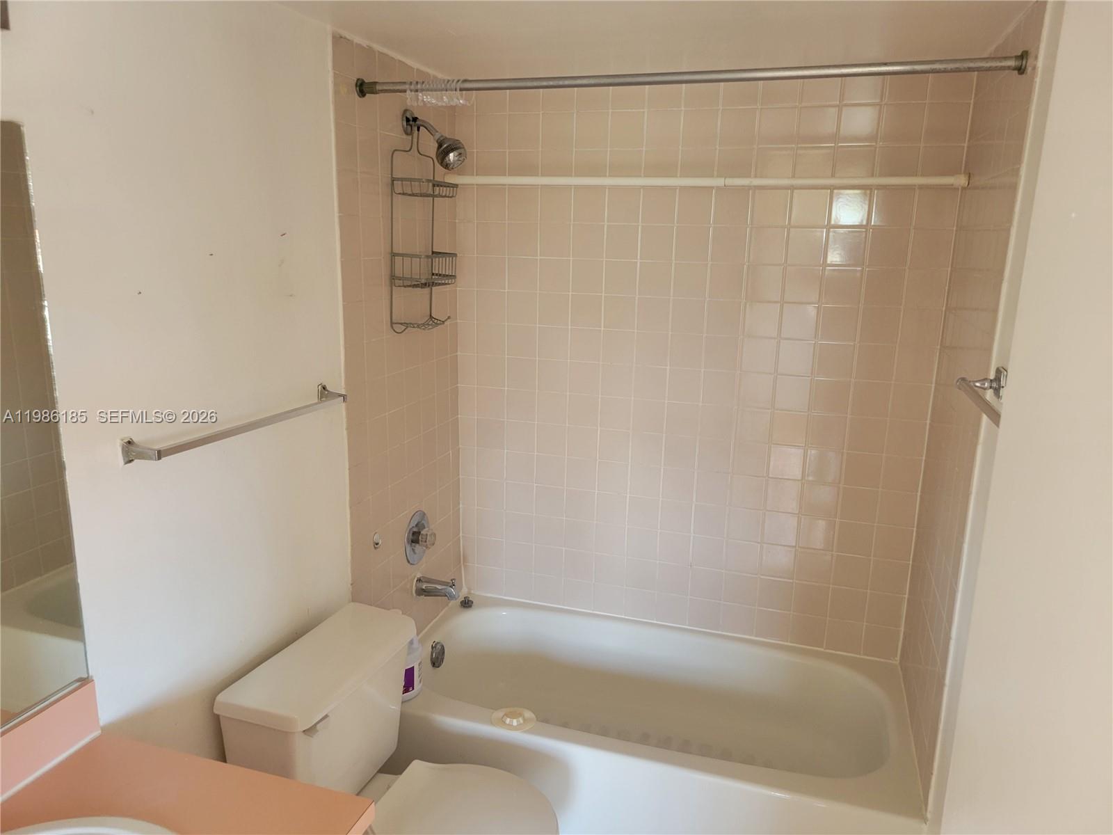 SAGA BAY GARDENS CONDO - Residential Lease