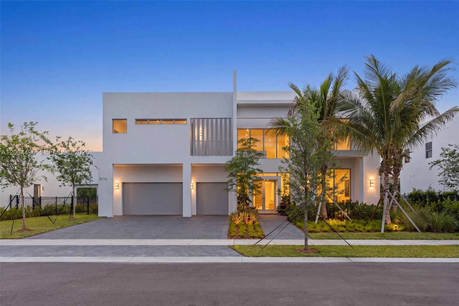 WESTON ESTATES - Residential