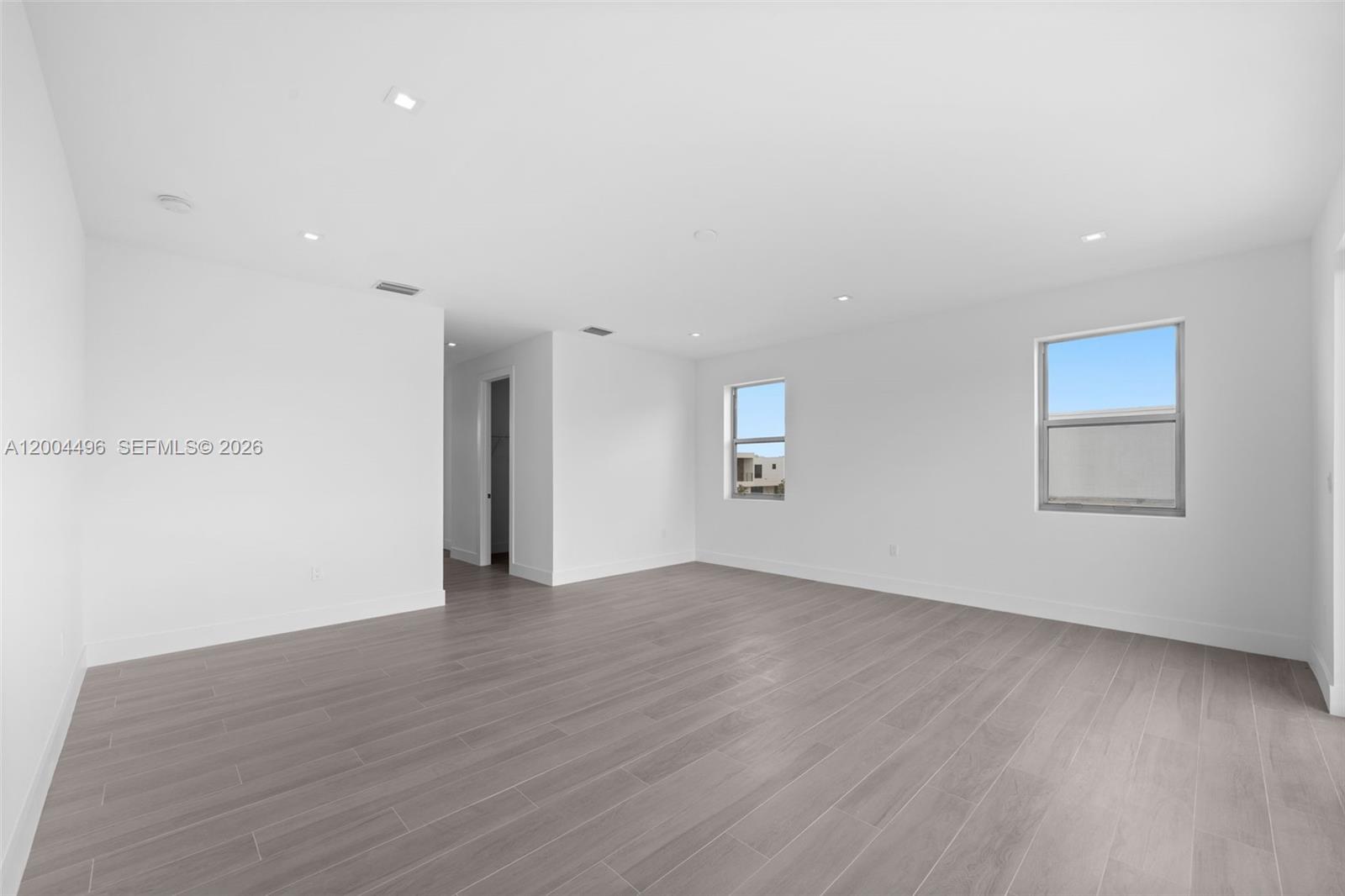 WESTON ESTATES - Residential