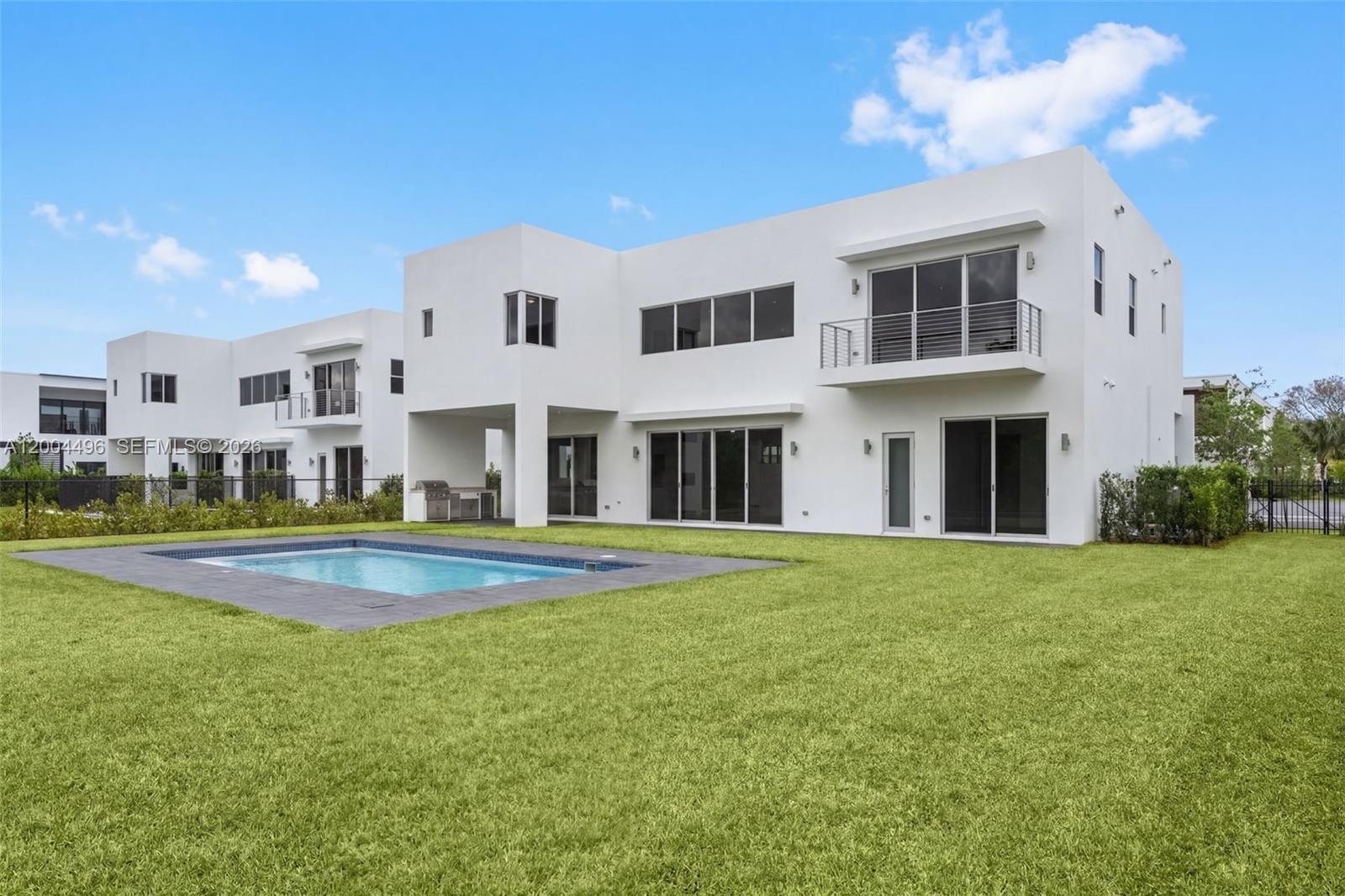 WESTON ESTATES - Residential