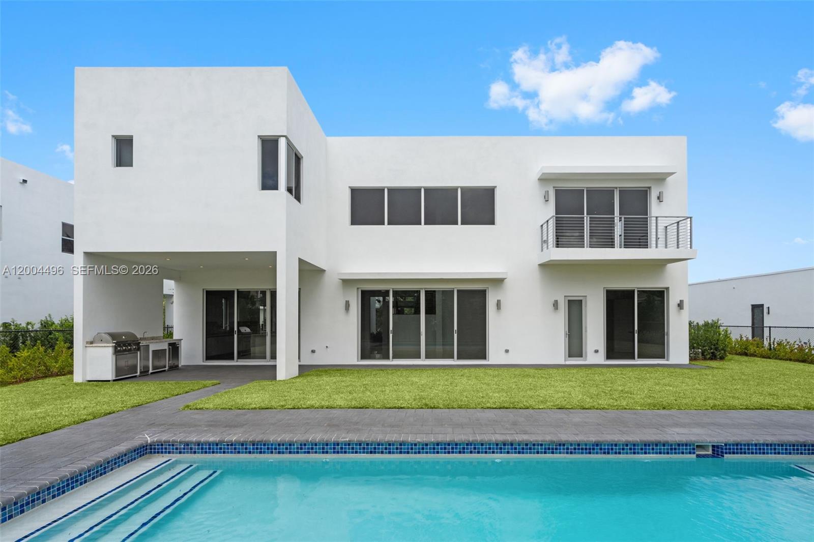 WESTON ESTATES - Residential