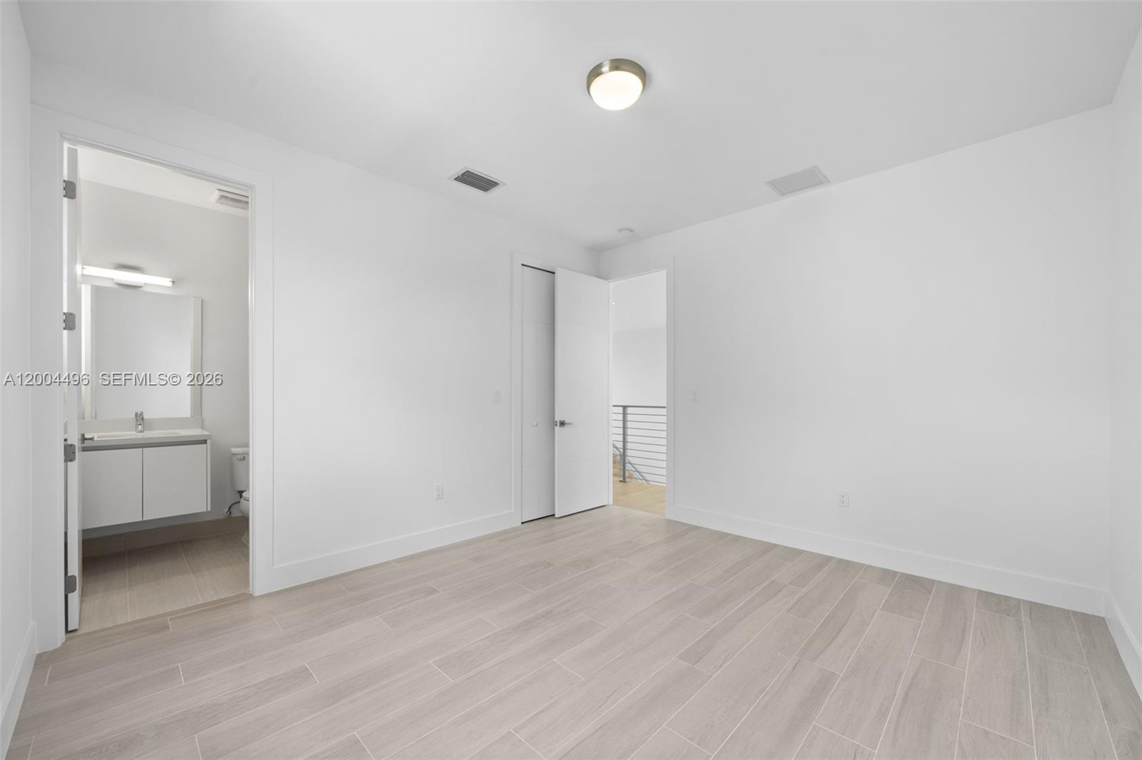WESTON ESTATES - Residential