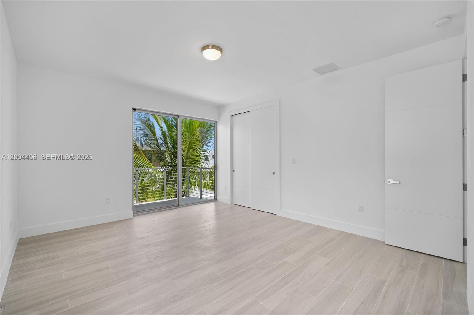 WESTON ESTATES - Residential