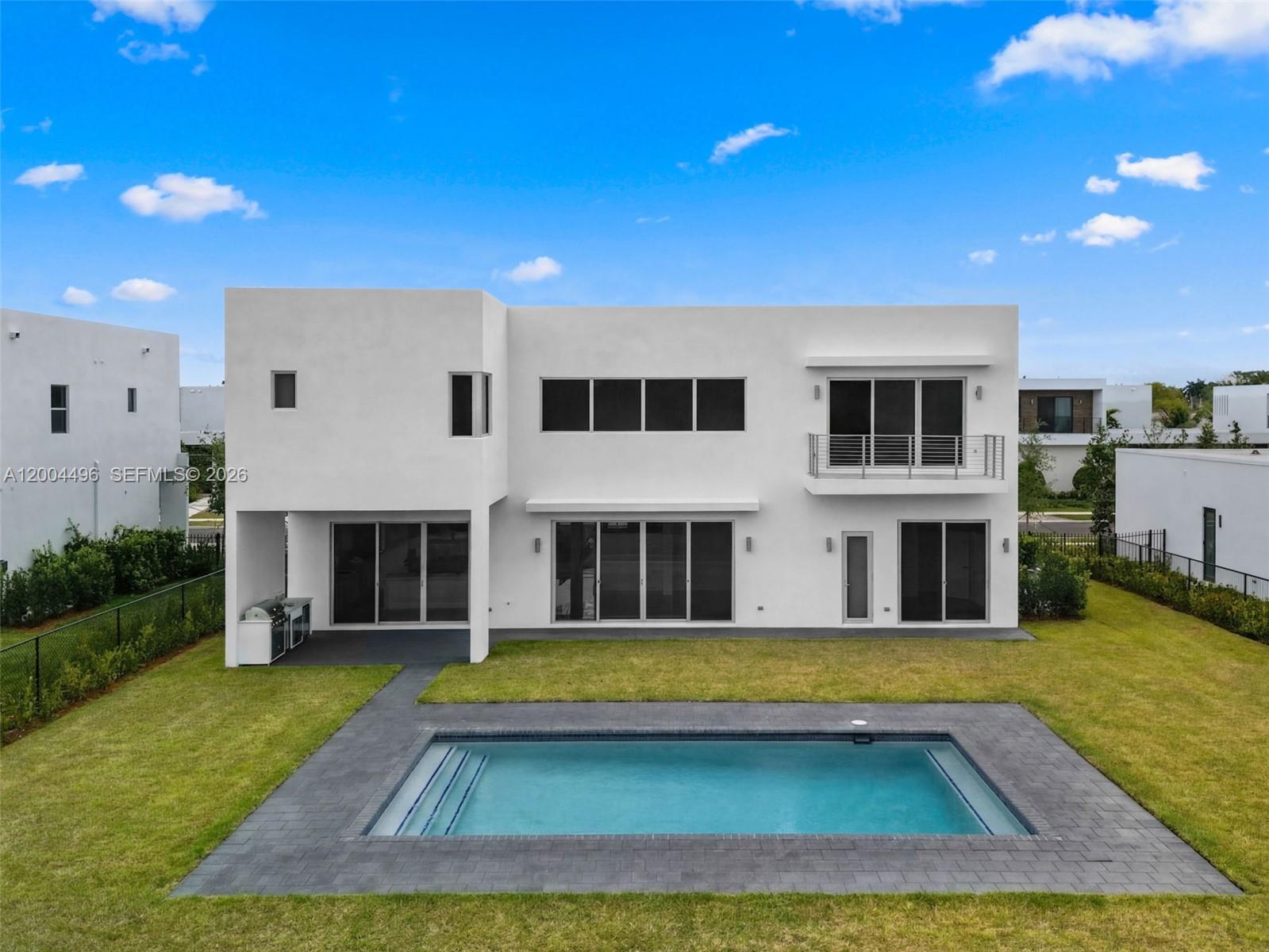 WESTON ESTATES - Residential