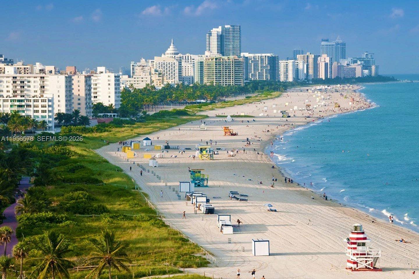 THE LOFTS AT COLLINS COND - Residential Lease