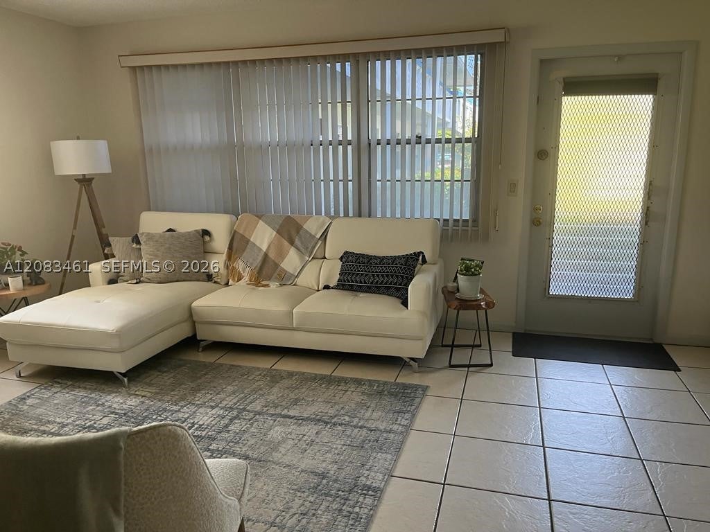 288 N Tilford  N 288