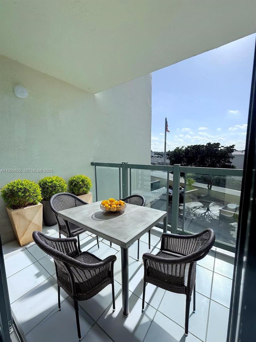 INTERNATIONAL TOWERS COND - Residential Lease