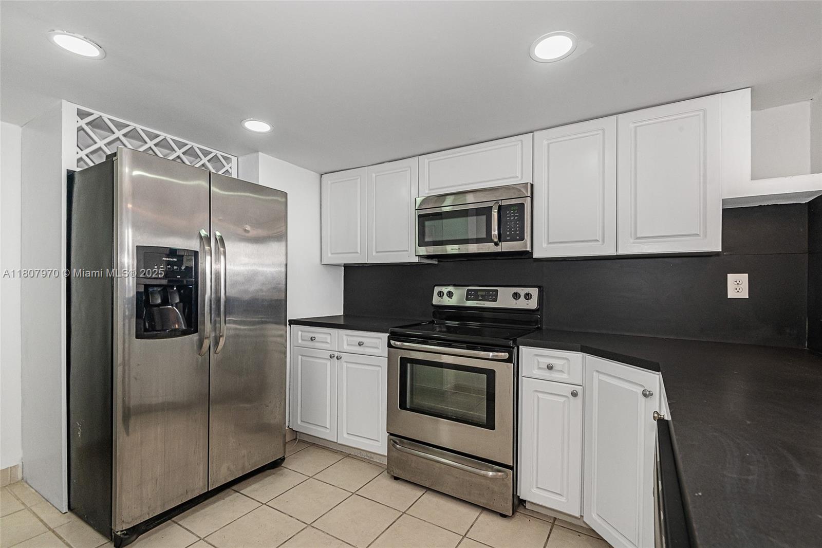 VENETIA CONDO - Residential