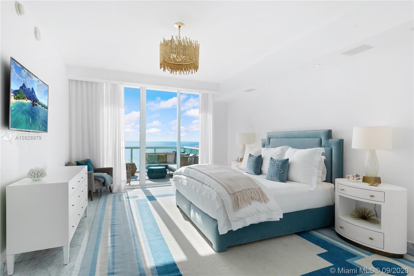 CONTINUUM ON SOUTH BEACH - Residential