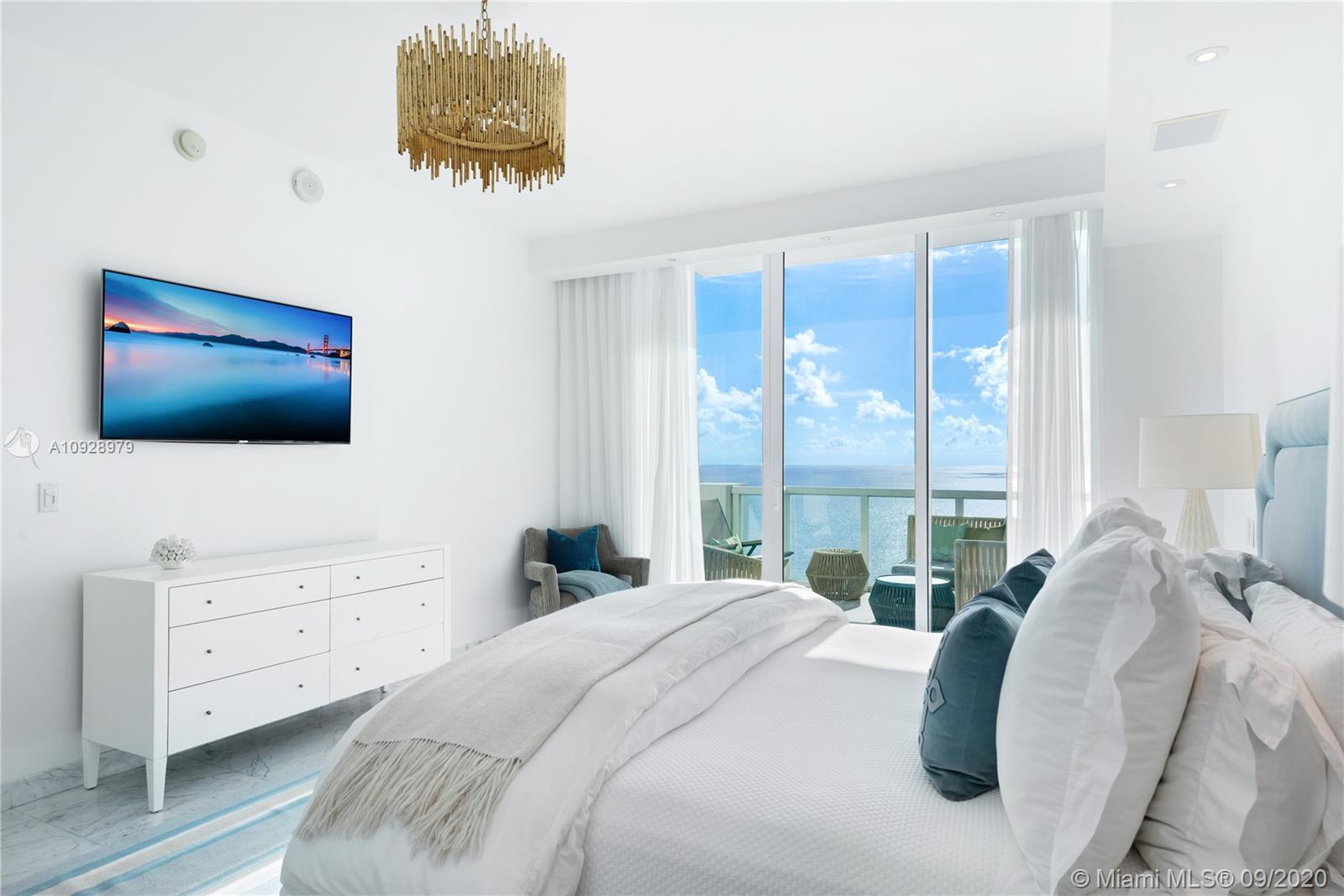 CONTINUUM ON SOUTH BEACH - Residential