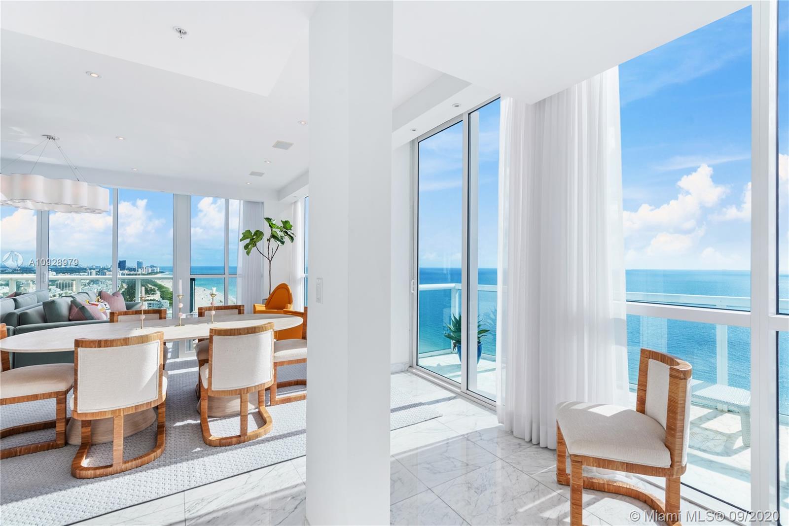 CONTINUUM ON SOUTH BEACH - Residential