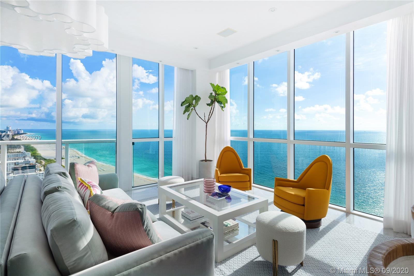 CONTINUUM ON SOUTH BEACH - Residential