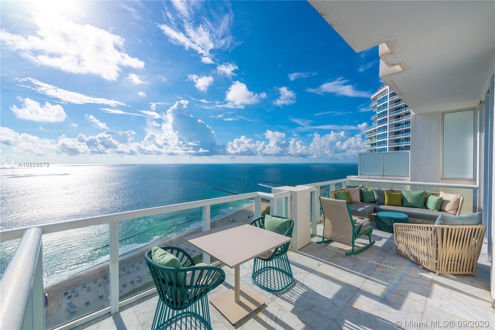 CONTINUUM ON SOUTH BEACH - Residential