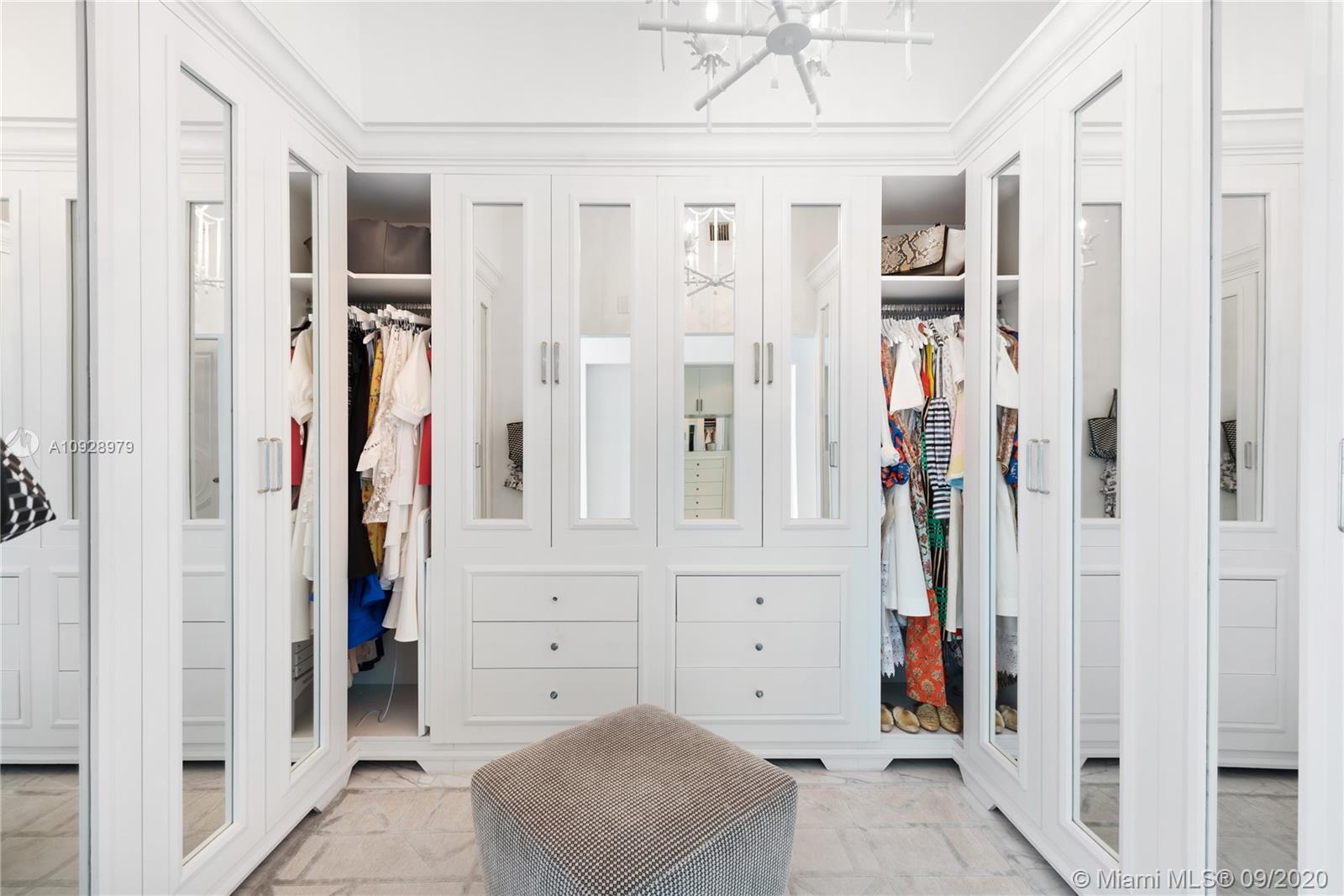 CONTINUUM ON SOUTH BEACH - Residential