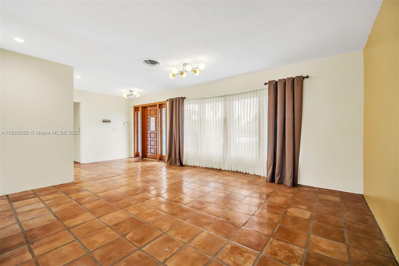 HOLLYWOOD HILLS 1965 - Residential