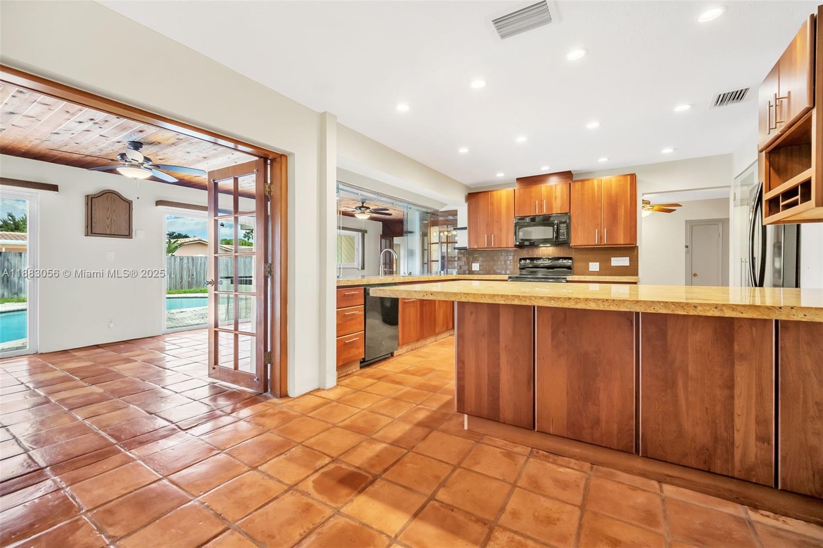 HOLLYWOOD HILLS 1965 - Residential