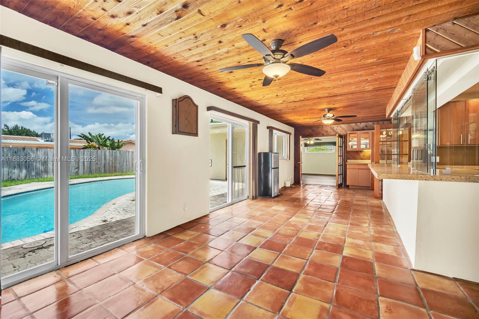 HOLLYWOOD HILLS 1965 - Residential