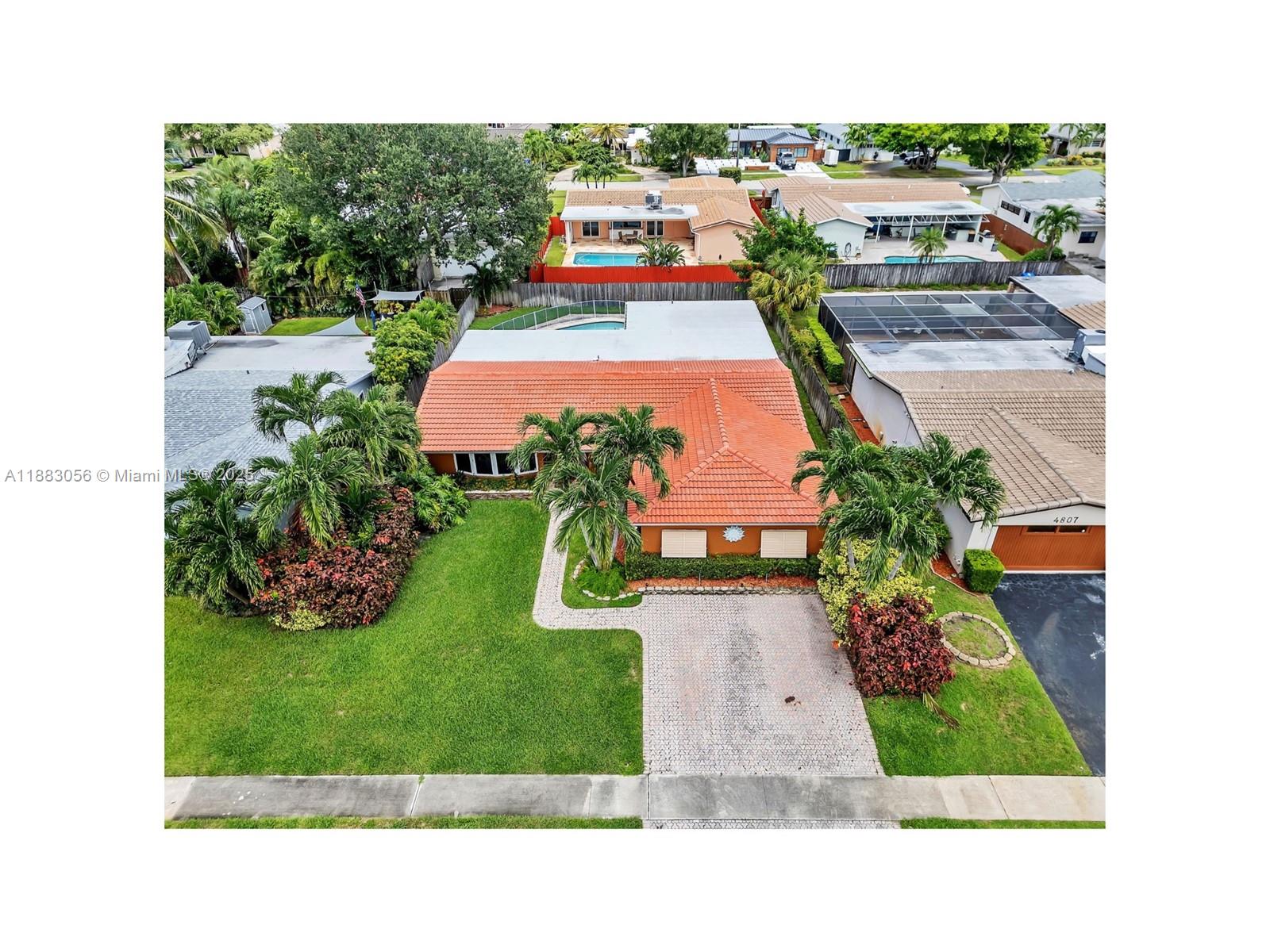 HOLLYWOOD HILLS 1965 - Residential