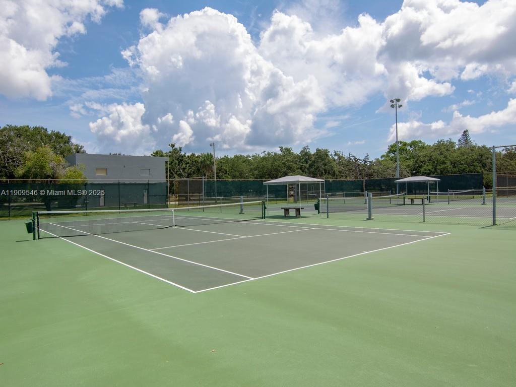 ROCKRIDGE SUB UNIT 7 - Residential Lease