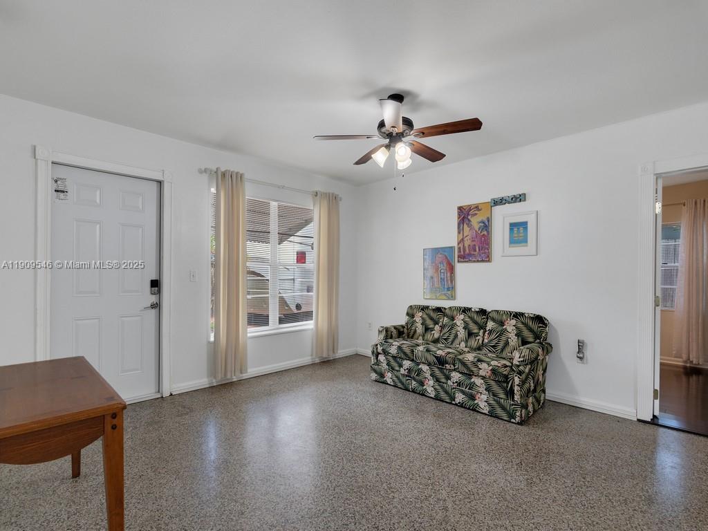 ROCKRIDGE SUB UNIT 7 - Residential Lease