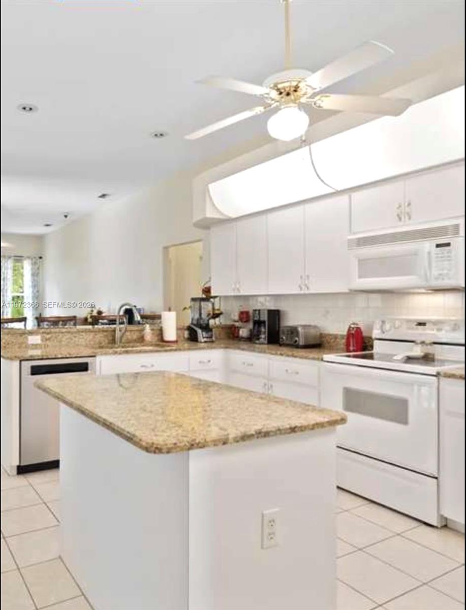 OAKS THE - Residential