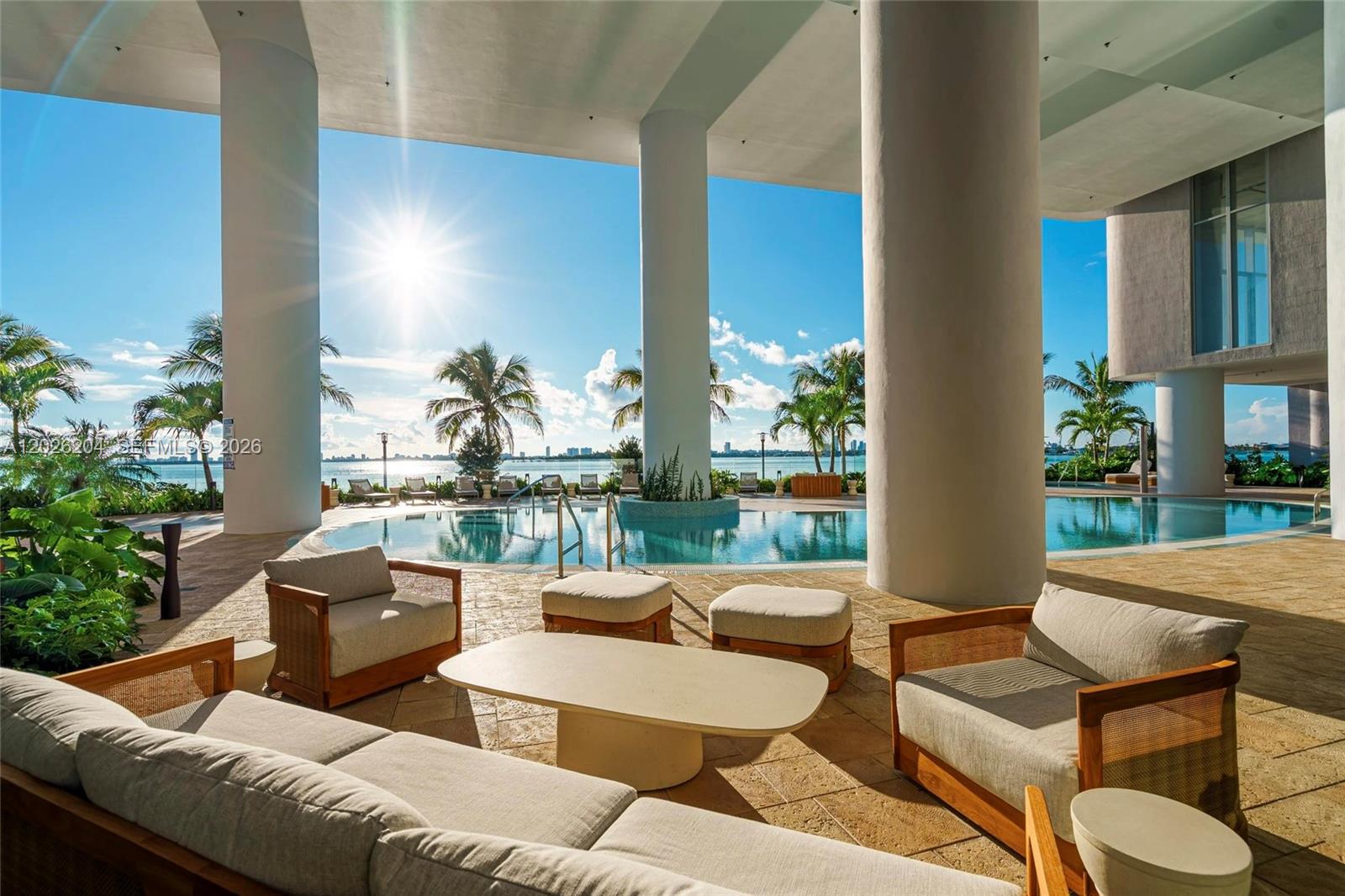 BAY BREEZE - Residential