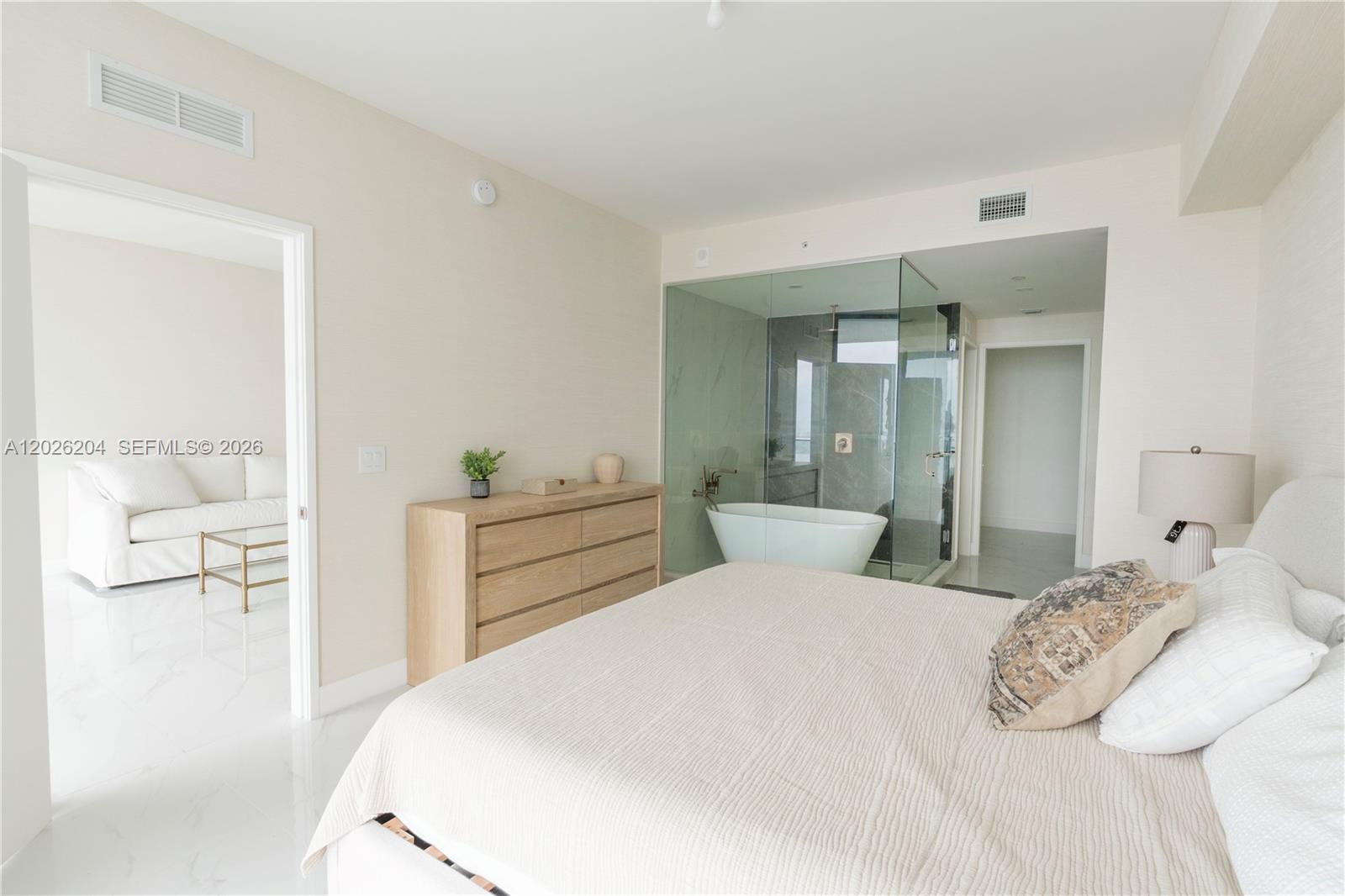 BAY BREEZE - Residential