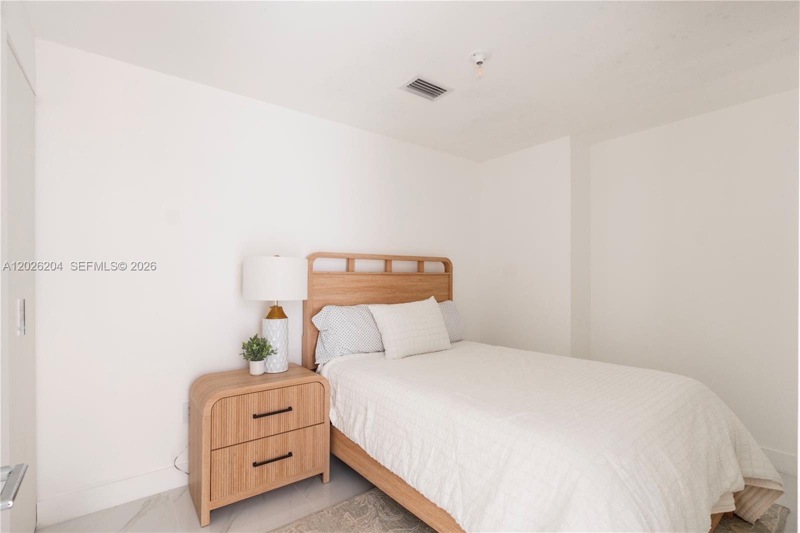BAY BREEZE - Residential