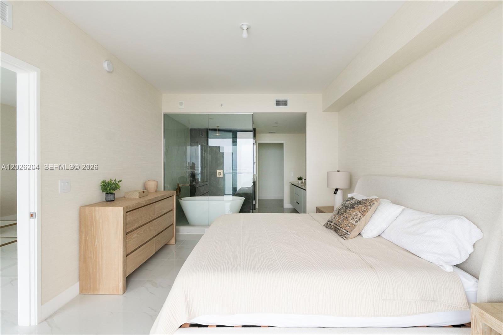 BAY BREEZE - Residential