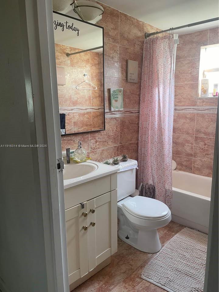 KINGS POINT TUSCANY CONDO - Residential