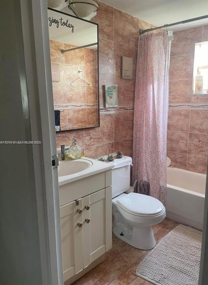 KINGS POINT TUSCANY CONDO - Residential